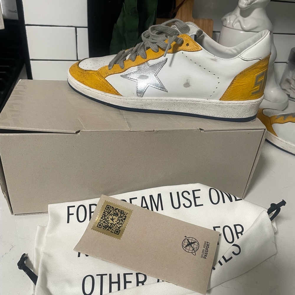Men’s Golden Goose Sneakers.